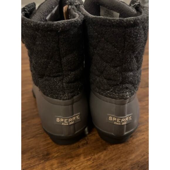 Sperry Women’s Duck Boots – Size 7 – Gray Quilted Waterproof - Picture 2 of 2